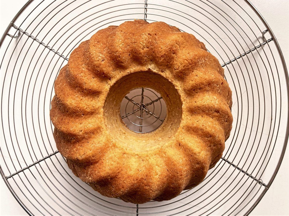 Wie Bekommt Man Einen Gugelhupf Aus Der Form Holunderblüten-Gugelhupf - Backen - derStandard.at › Lifestyle