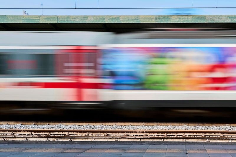 Zugbegleiter nahe Bahnhof Bologna erstochen – Täter wird gesucht