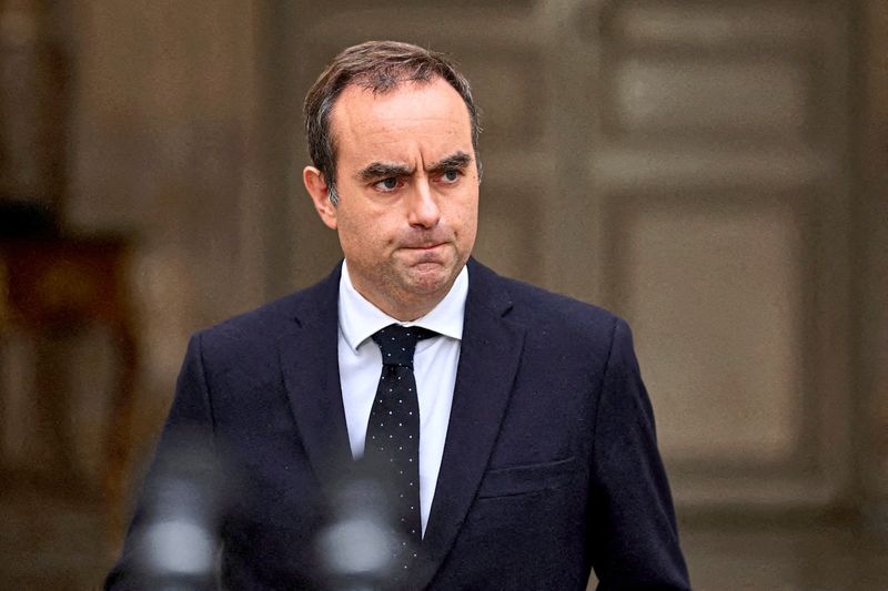 Abstimmung über Sozialbudget: Frankreich droht neue Regierungskrise