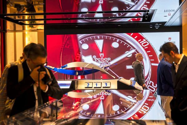 Diese-Eindr-cke-haben-wir-von-der-weltgr-ten-Uhrenmesse-mitgenommen