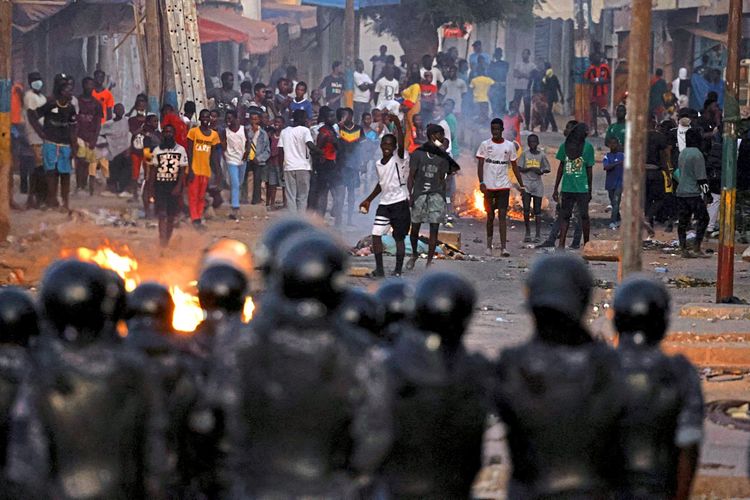 15 Tote und hunderte Festnahmen nach Ausschreitungen im Senegal