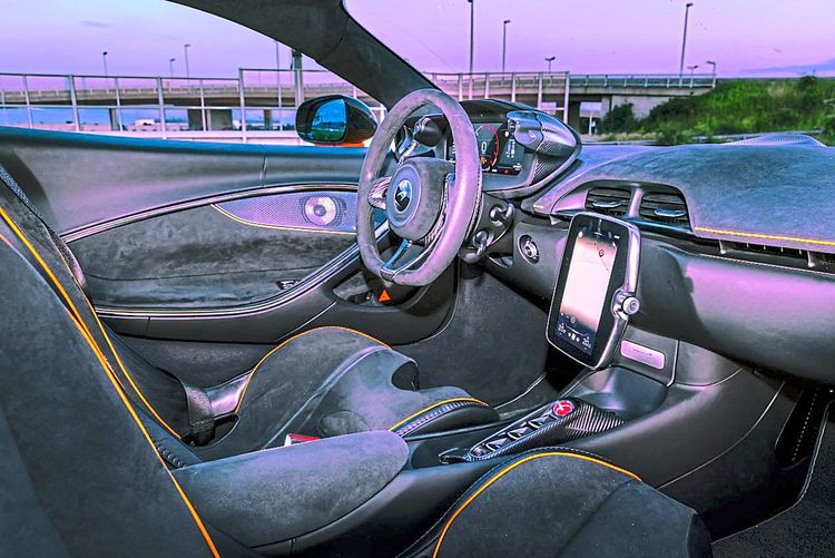 McLaren Artura