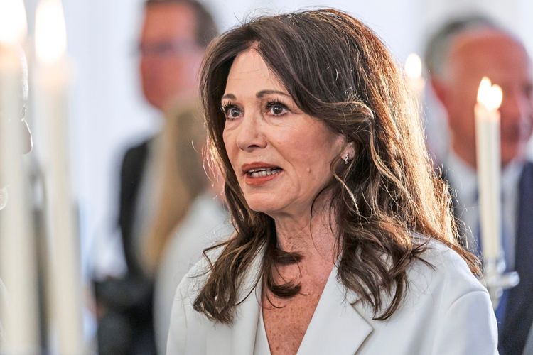 Bevormundung und Genussfeindlichkeit: Iris Berben kritisiert Linke -  Streaming & TV - derStandard.at › Etat