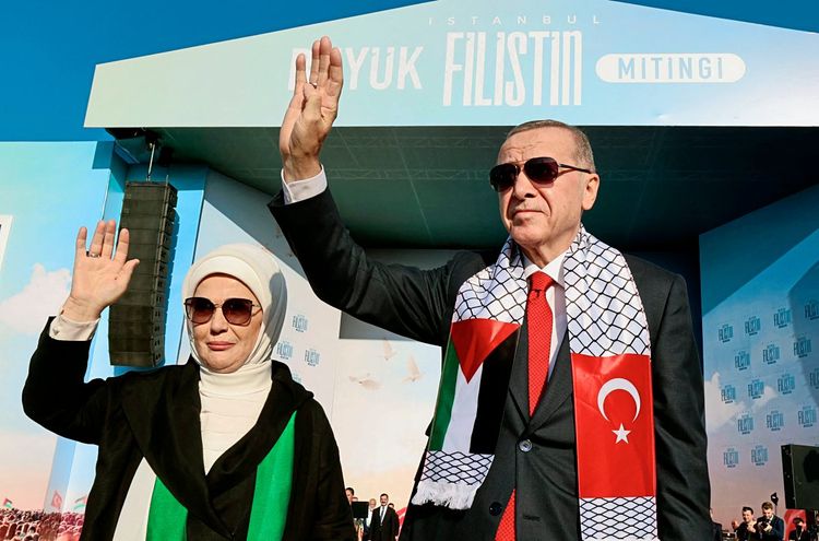 Recep Tayyip Erdoğan und seine Frau bei der Kundgebung am vergangenen Samstag in Istanbul.