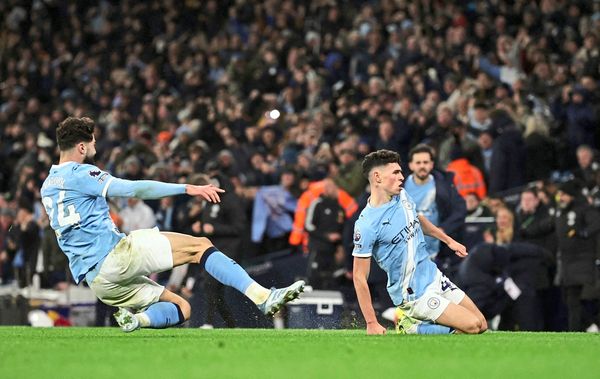 Manchester-City-rettet-in-der-Nachspielzeit-Sieg-gegen-Leeds