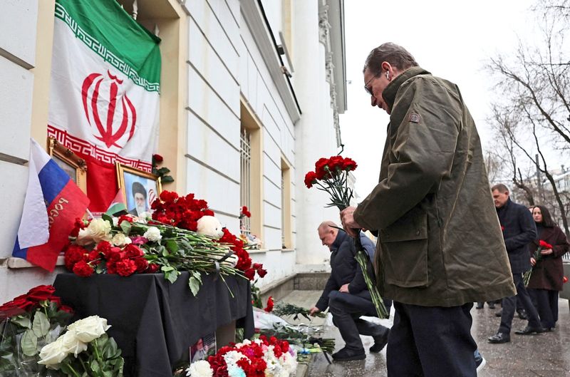 Russland unterstützt das Regime im Iran – aber nur rhetorisch