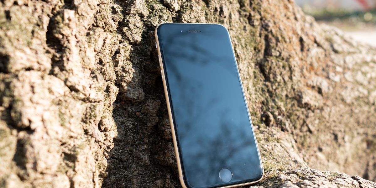 Kleinstes Top-Smartphone der Welt - iPhone SE im Test: Apple korrigiert  seinen Fehler 