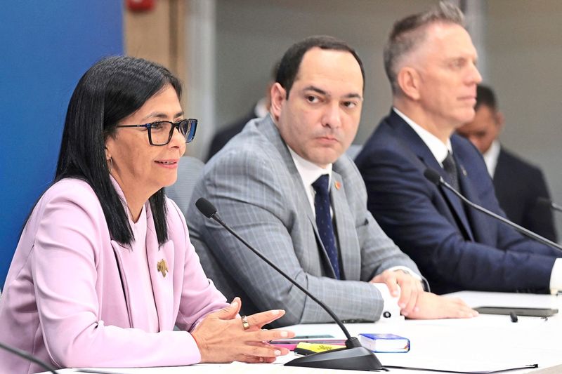 Venezuelas Übergangspräsidentin trifft europäische Ölkonzern-Vertreter