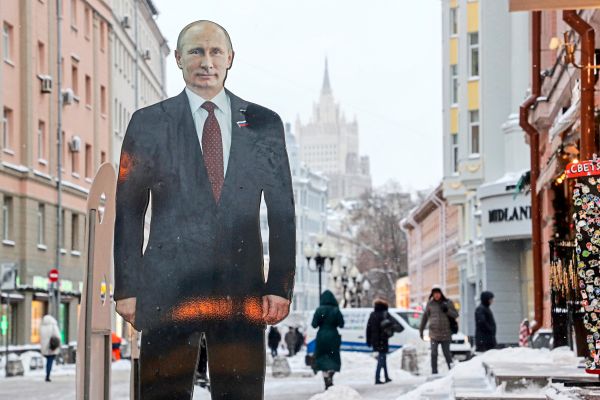 Putins-gro-er-Auftritt-bei-Wirtschaftsforum