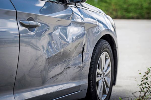 Typische-Sch-den-bei-Mietautos-und-was-im-Fall-des-Falles-zu-tun-ist