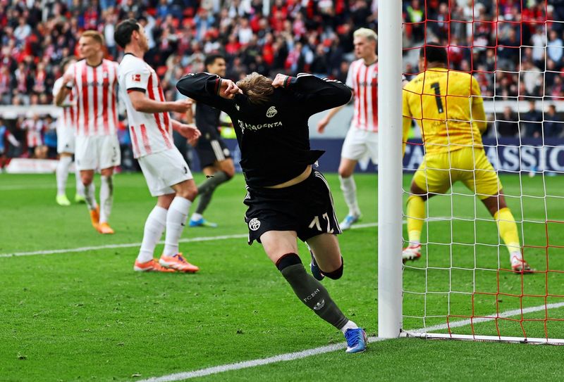 Gregoritsch glänzt mit Fair-Play-Aktion, Bayern und Dortmund siegen in der Nachspielzeit