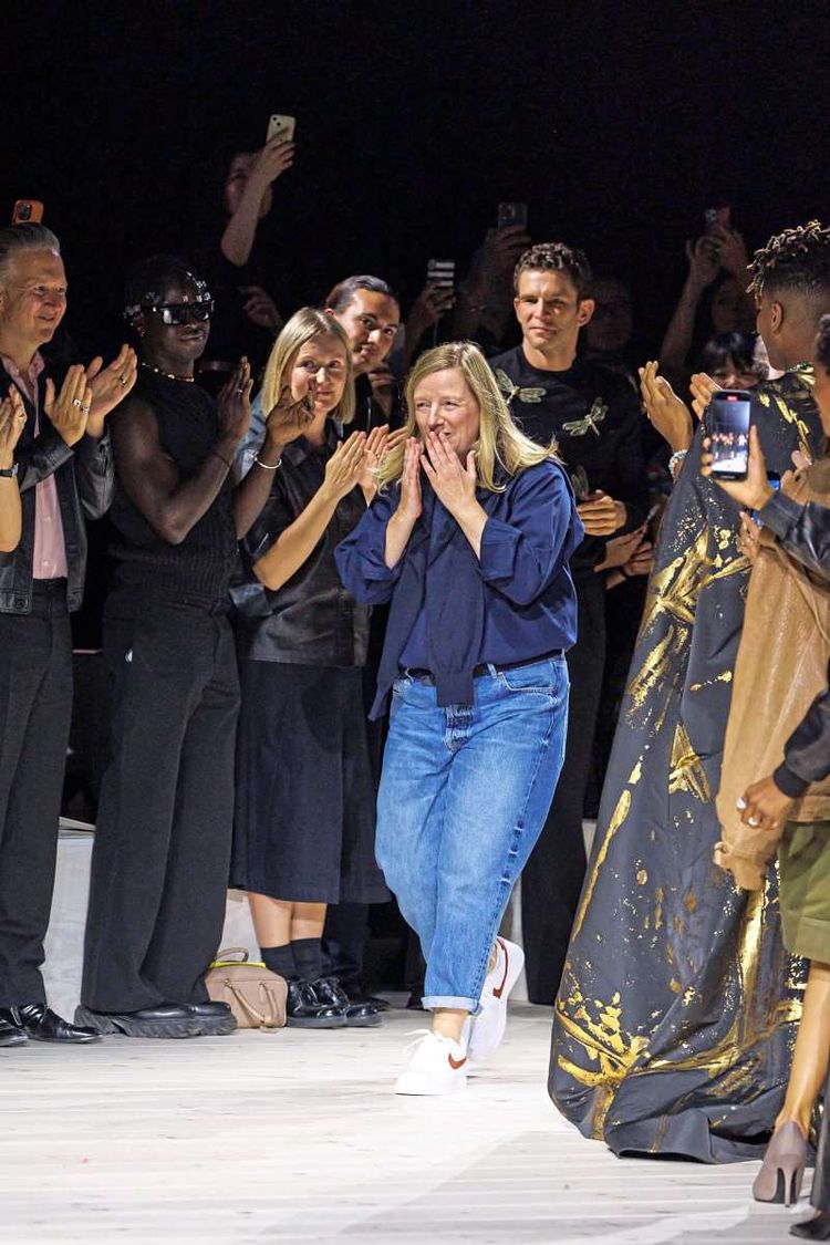 Sarah burton for alexander mcqueen on sale