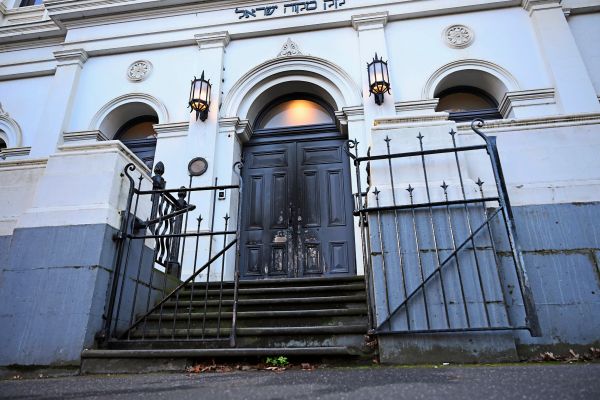 Festnahme-nach-Brandanschlag-auf-Synagoge-in-Melbourne