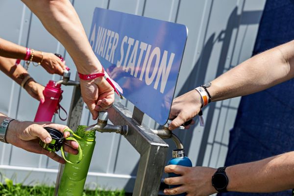 Wie-die-Formel-1-mit-der-Hitze-in-Spielberg-umgeht-Zwischen-12-und-15-Uhr-ist-die-Sonne-unertr-glich-