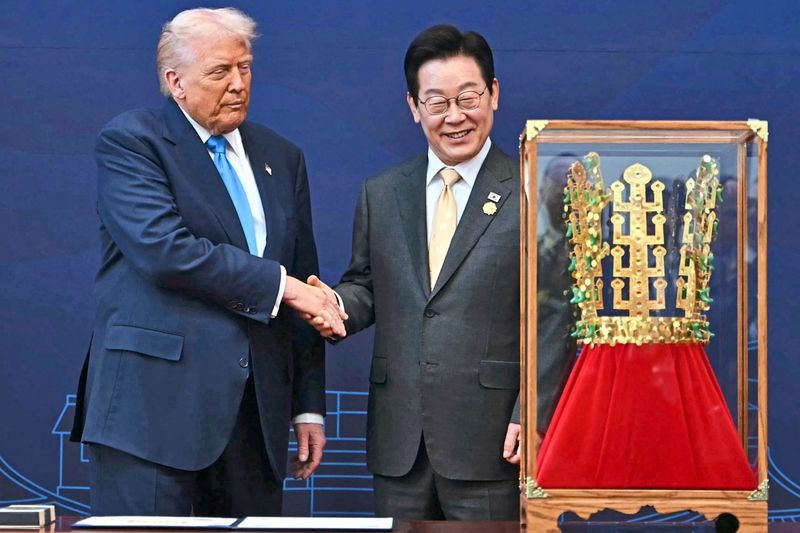 Trump wird in Südkorea mit Gold überschüttet