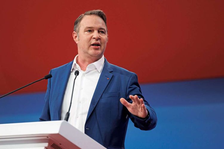 SPÖ-Chef Andreas Babler an einem Rednerpult
